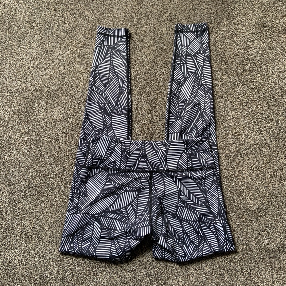 Lululemon Wunderunders